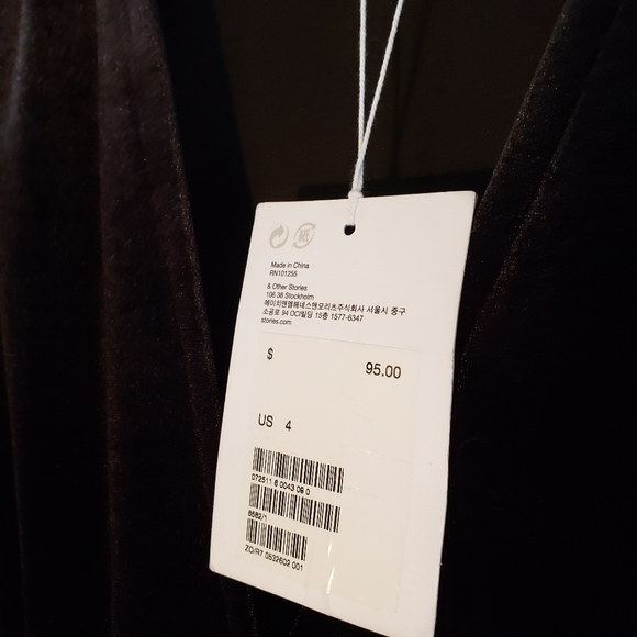 & Other Stories Black Velvet Wrap Dress sz 4 - Picture 7 of 8